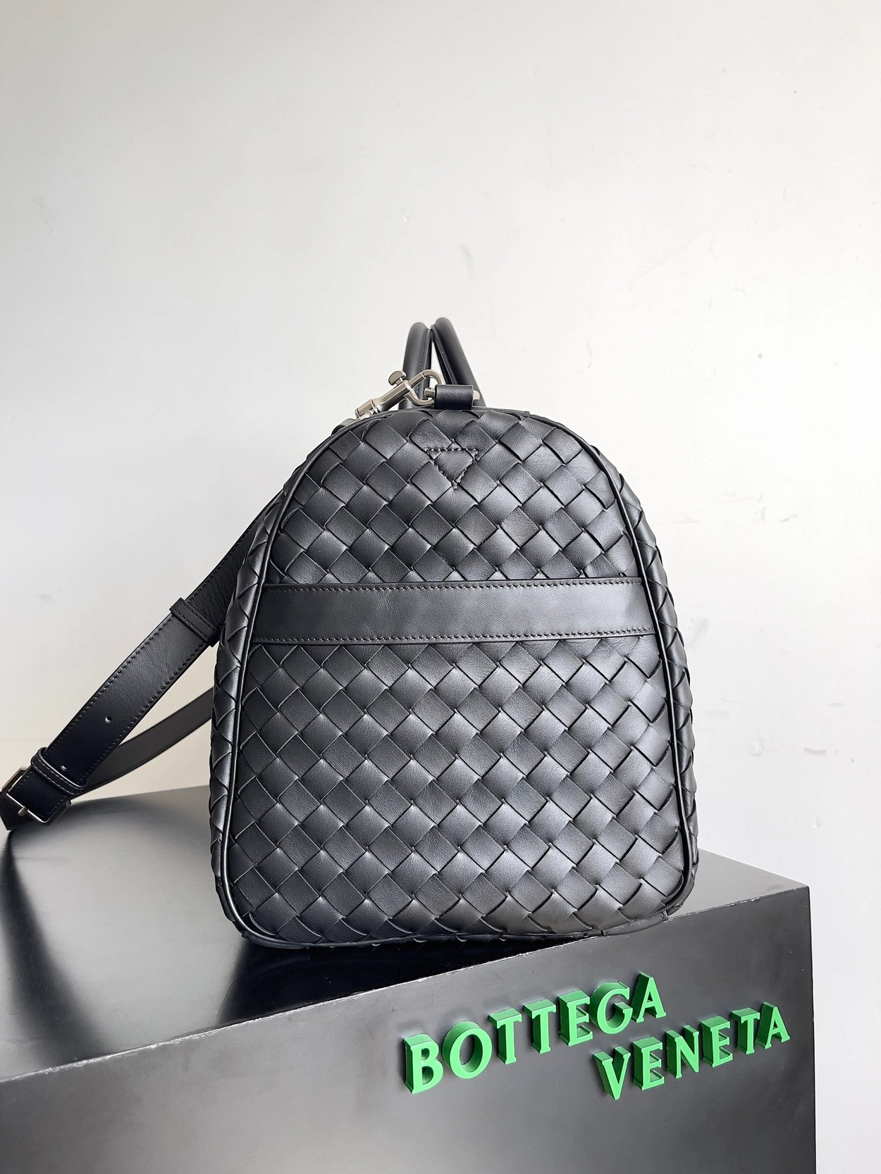 1713534439.1662DcUMSzcgMp4 5.png