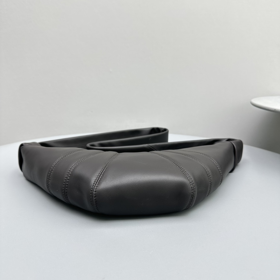 1715328357.2667RzrJqLaMBM3 4.jpg