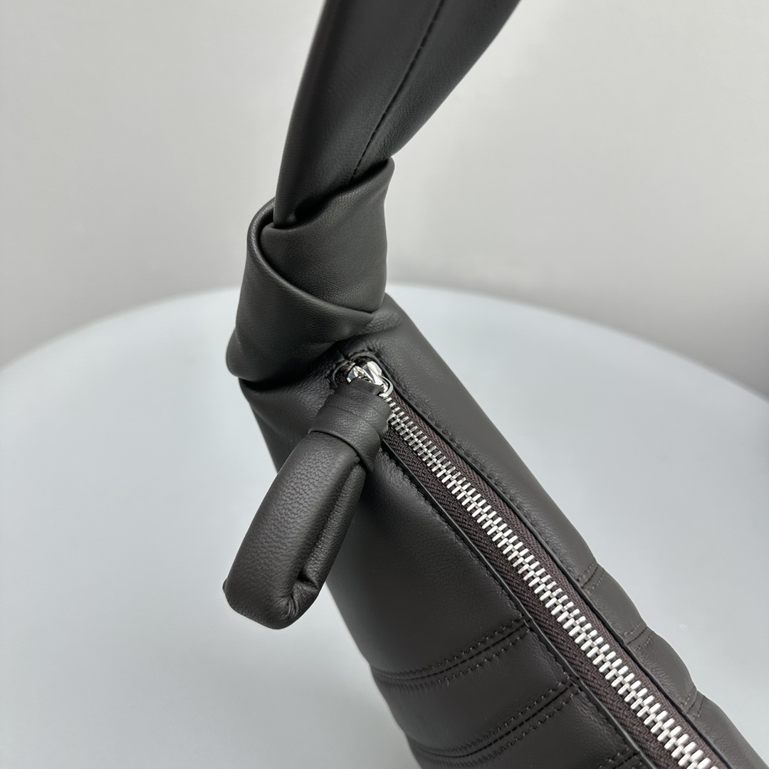 1715328357.2691LDWLbNiCJh3 9.jpg