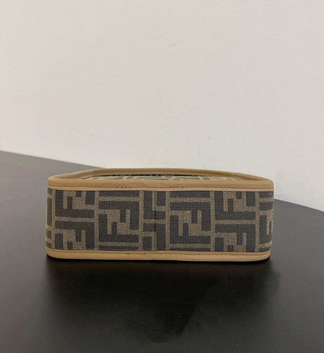 1715837262.4342uoUVUGBxIY1 4.jpg