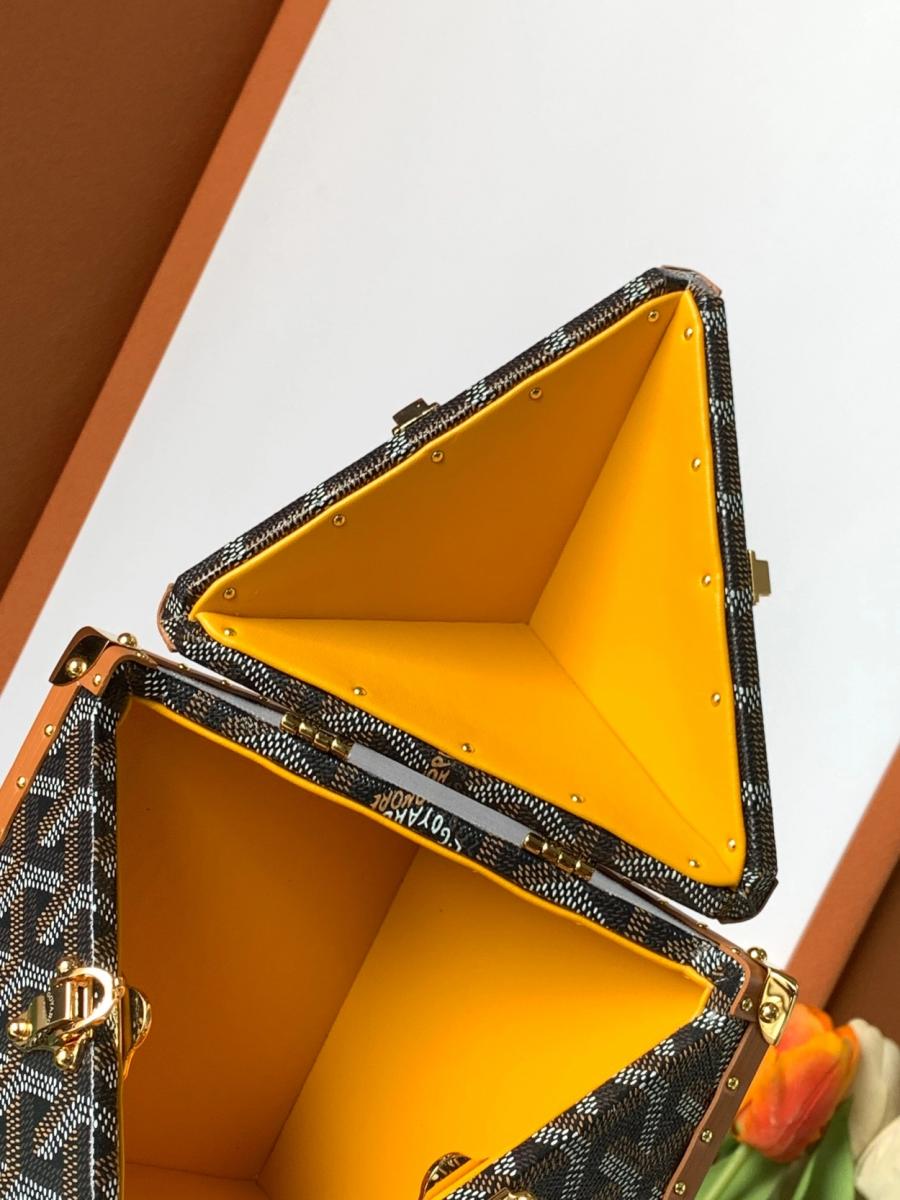 1716867676.4756CHIpHuteMm3-1 9.jpg