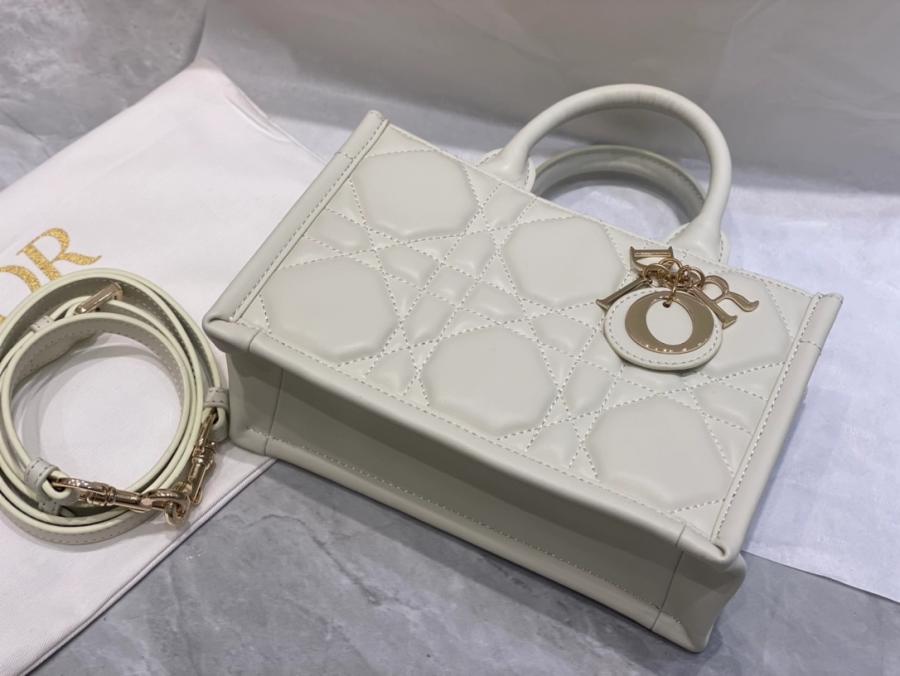 1717065099.2207YJNPuPxsLW1 7.jpg