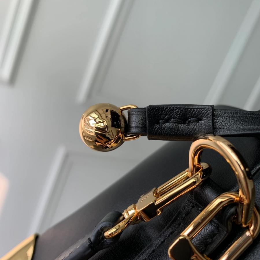 1717233374.2362DyYYltAQCM2 5.jpg