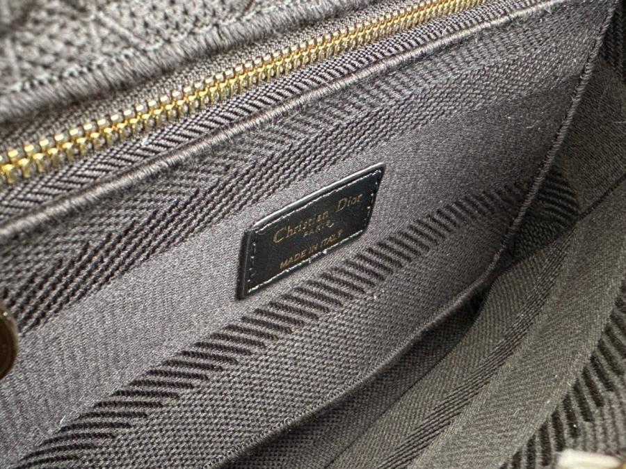 1717484293.7458JnpYsLNNhF1 8.jpg