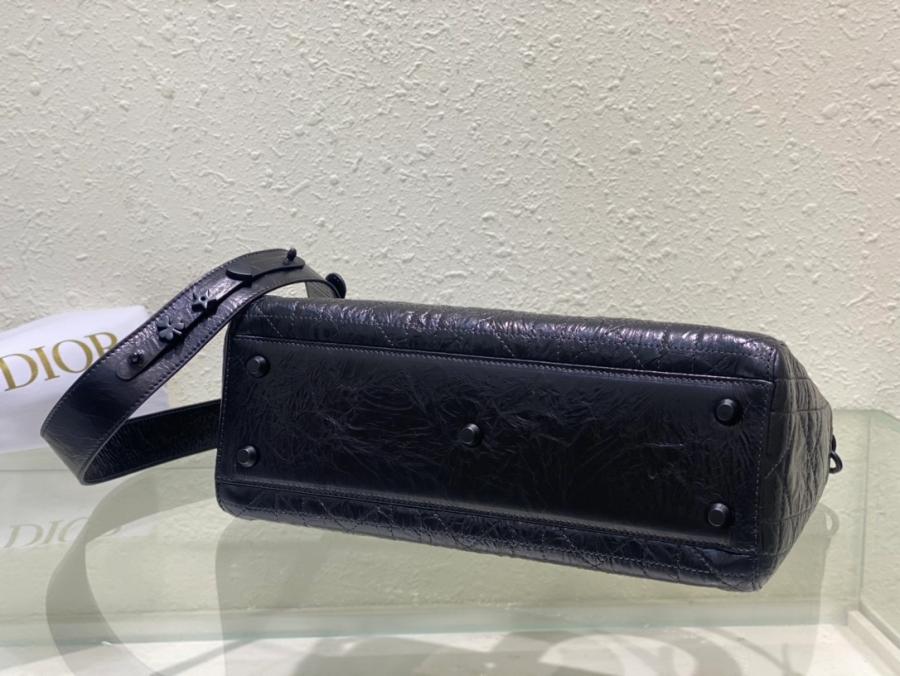 1718013657.2167izGVRtLkEt2 9.jpg