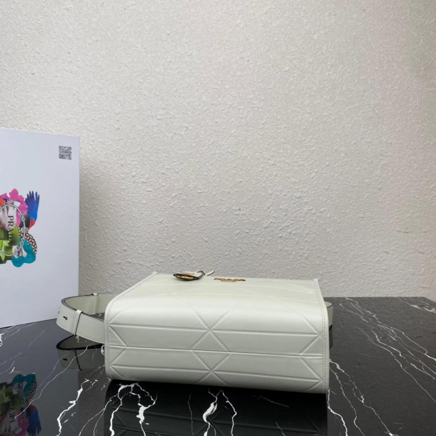 1718020508.0038NeVvNneSwV3 8.jpg