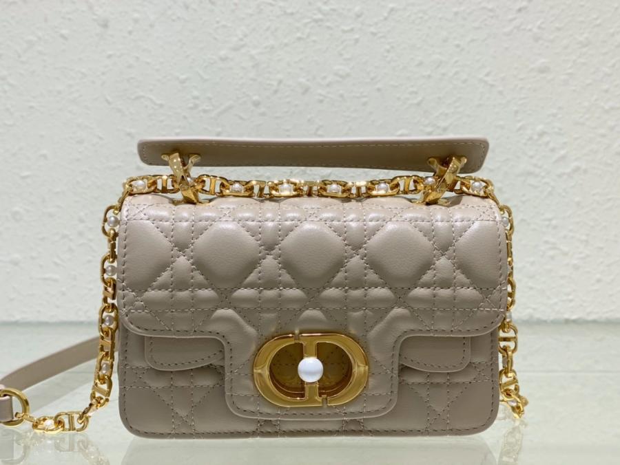 1718371343.2245tbBPyaPHqC4 9.jpg