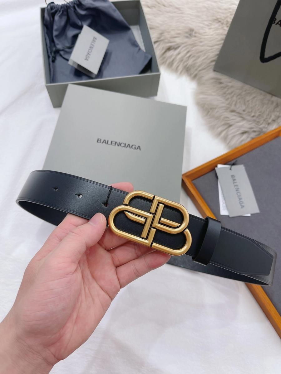 1719399811.0739btIwCJLfLY7 5.jpg