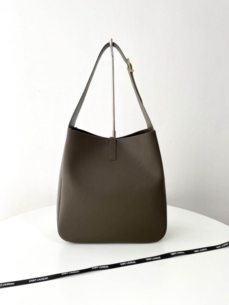 1727087558.8032jzXDCSeEjo2 2.jpg