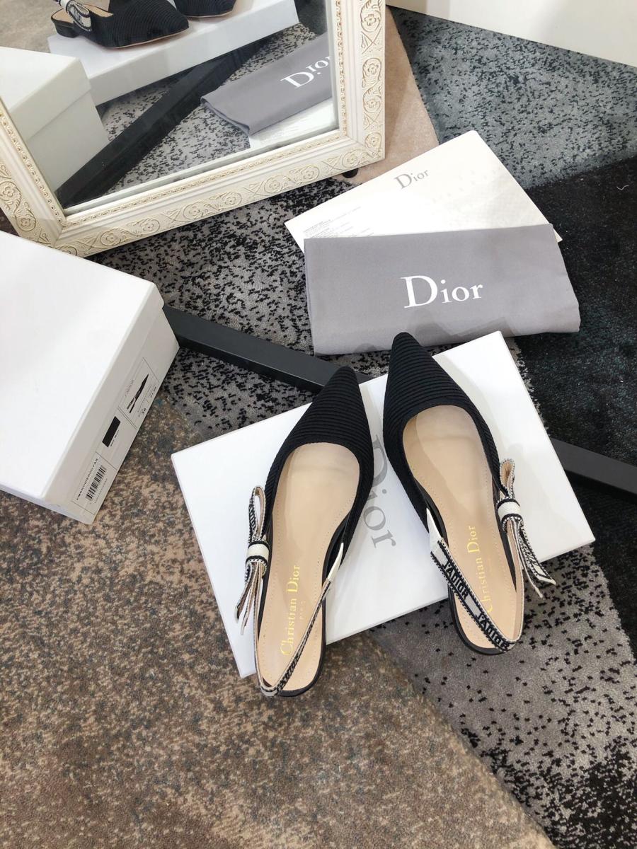 1727423659.5605bxMRAPaMGy5 3.jpg