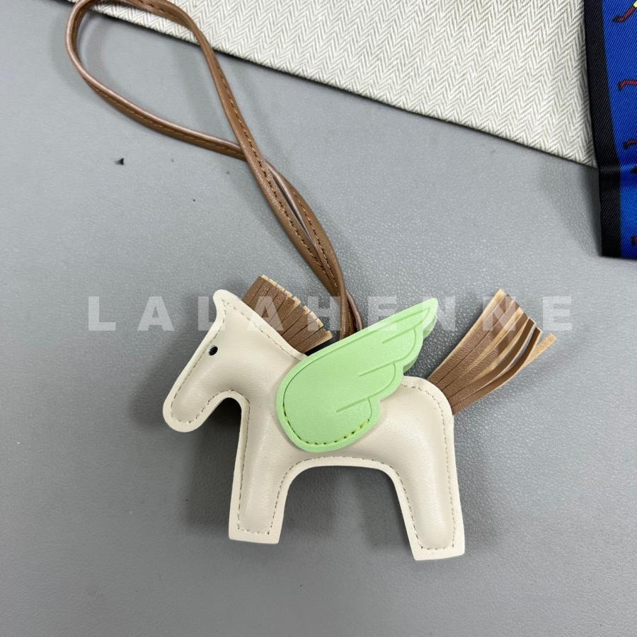 1728369654.6504JYIMOUmilc   1.jpg