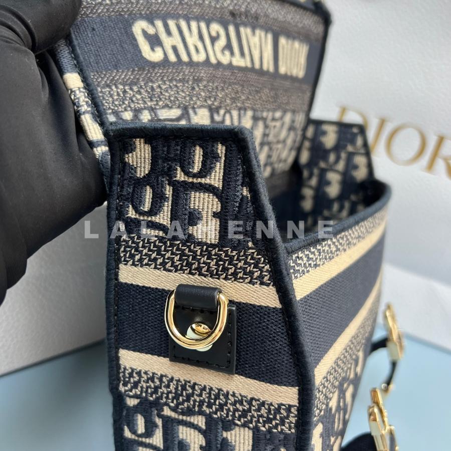 1728623082.7152LzxCYGSJGz    7.jpg