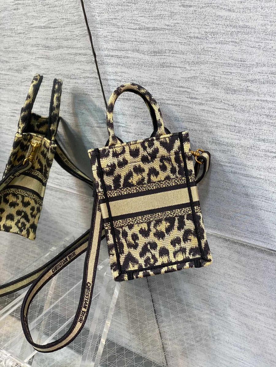 1730120116.4512AdQgnUzTRR11 6.jpg