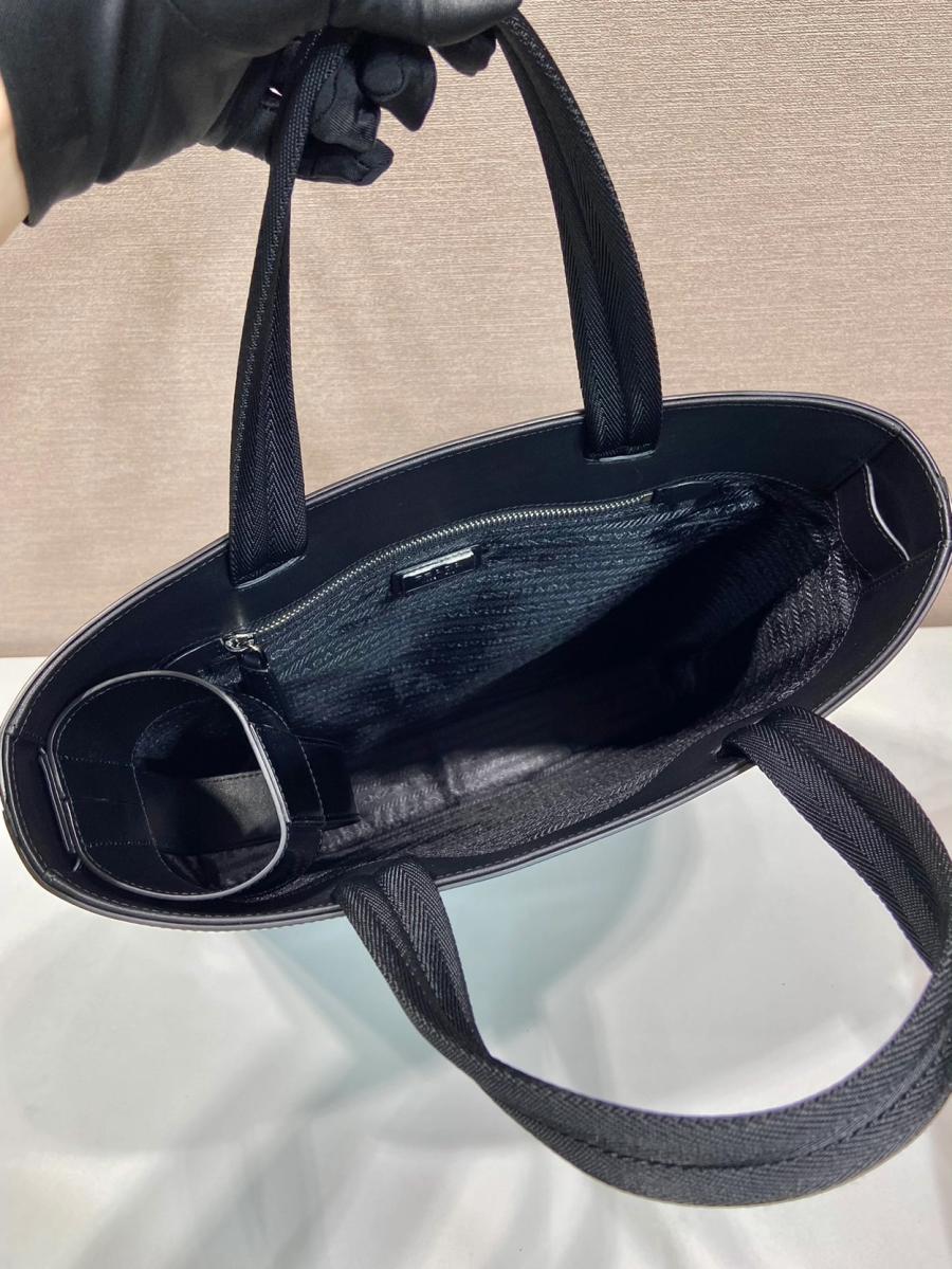 1730126525.6375RiEGAkZRRs1 3.jpg