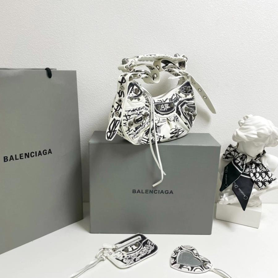 1730127174.3896qKnDzYuLOV1 6.jpg