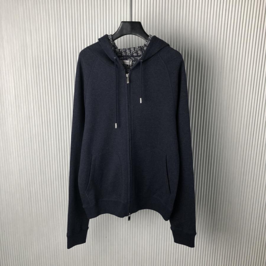 1730717962.7506vWUJReVDEy7 420 1.jpg