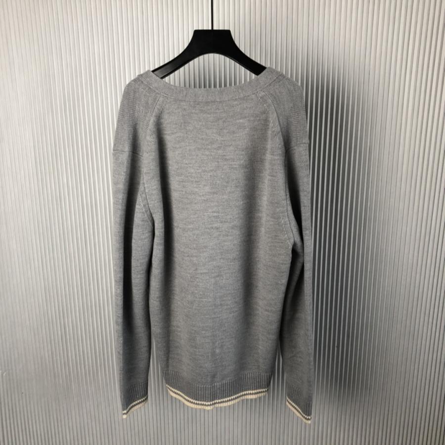 1730718745.1972XZTCvwMRQV21 320 3.jpg