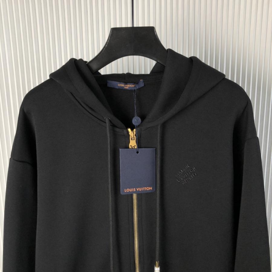 1730721919.2481zvxqOpzRGY10 290 4.jpg