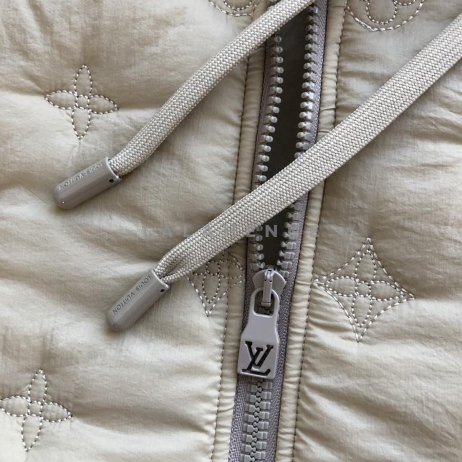 1731056464.6049XUzYTChddD24 480 2.jpg