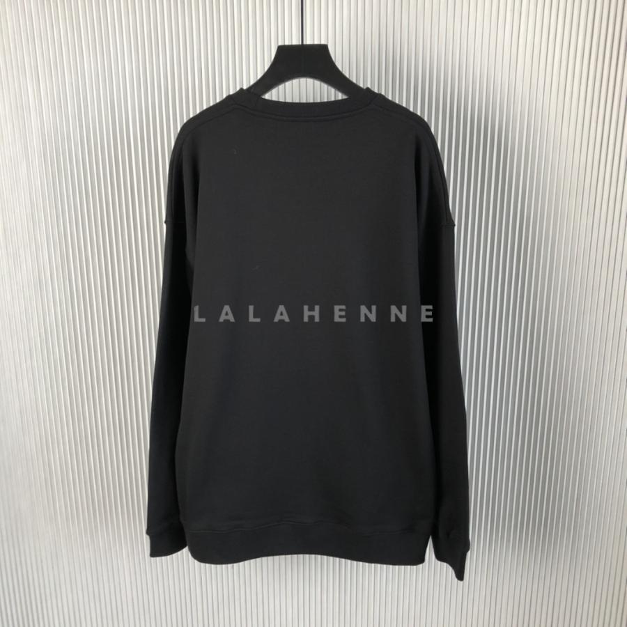 1731136396.5962ibJRdzRsOk1 240 2.jpg