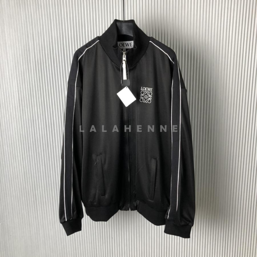 1731139745.2509zOYXKaFDHJ8 320 2.jpg