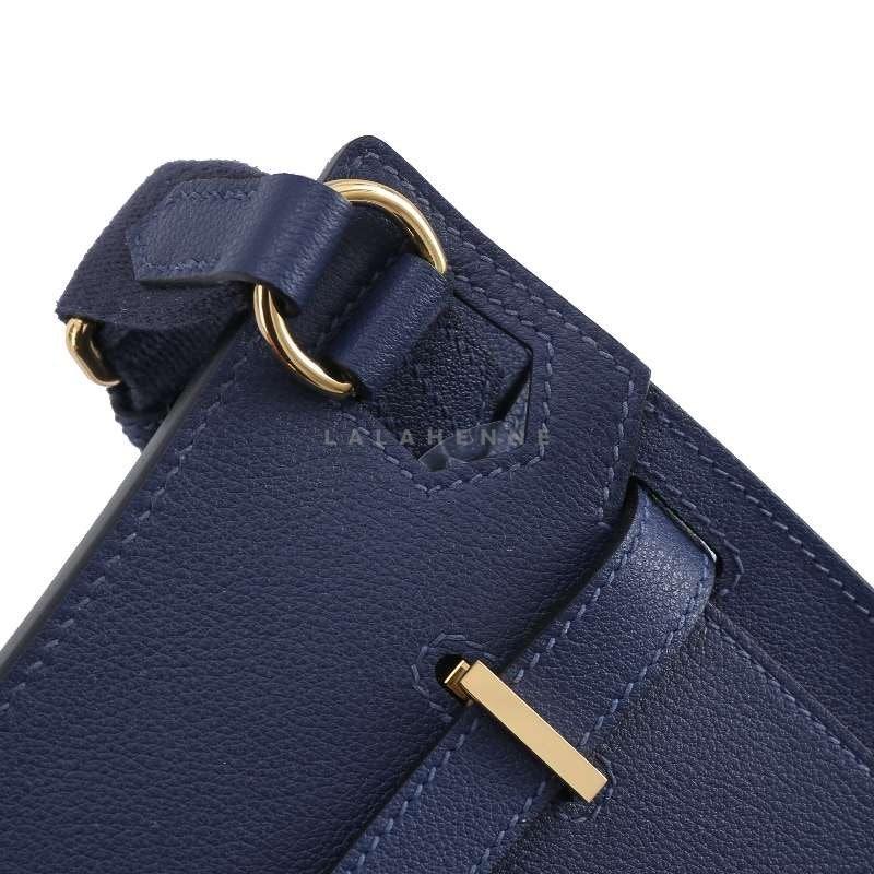 1737519937.7971mVwvnMQzMV1 9.jpg