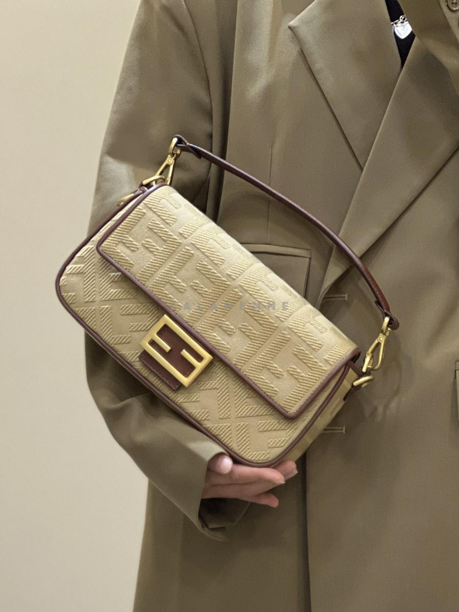 1740057850.5316wWKUjDyNDH2 13.jpg