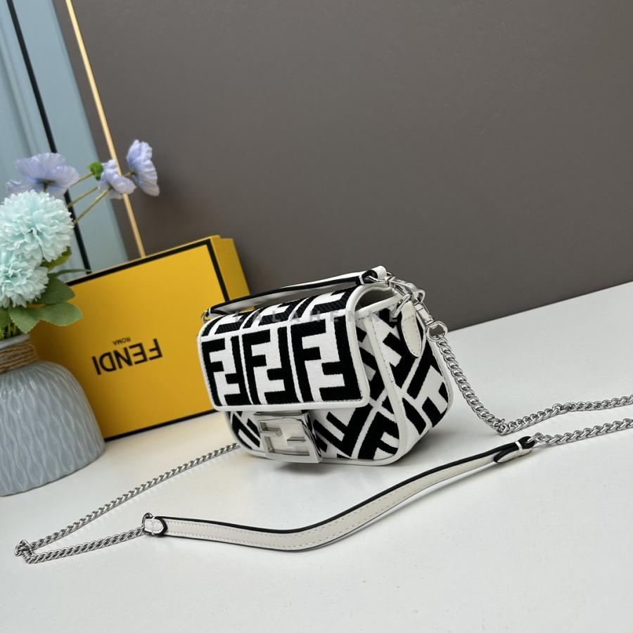 1740134831.3473crEmFRnkqu3 2.jpg