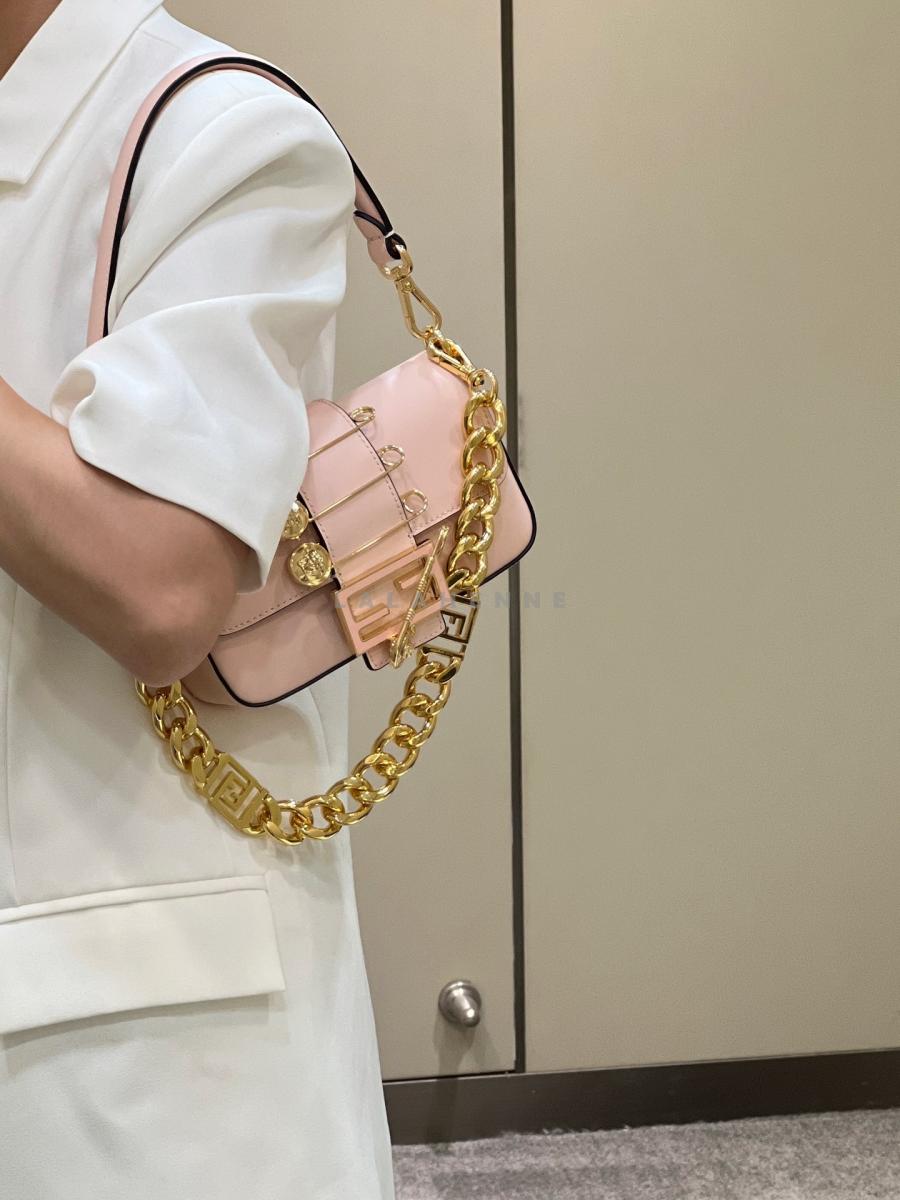 1740135136.4796ckigllOpBL4 12.jpg