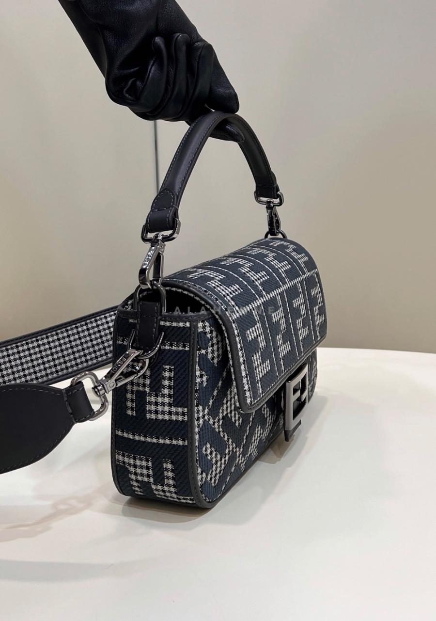 1740137682.6204BRgUwYPhHV  -S13L10.jpg