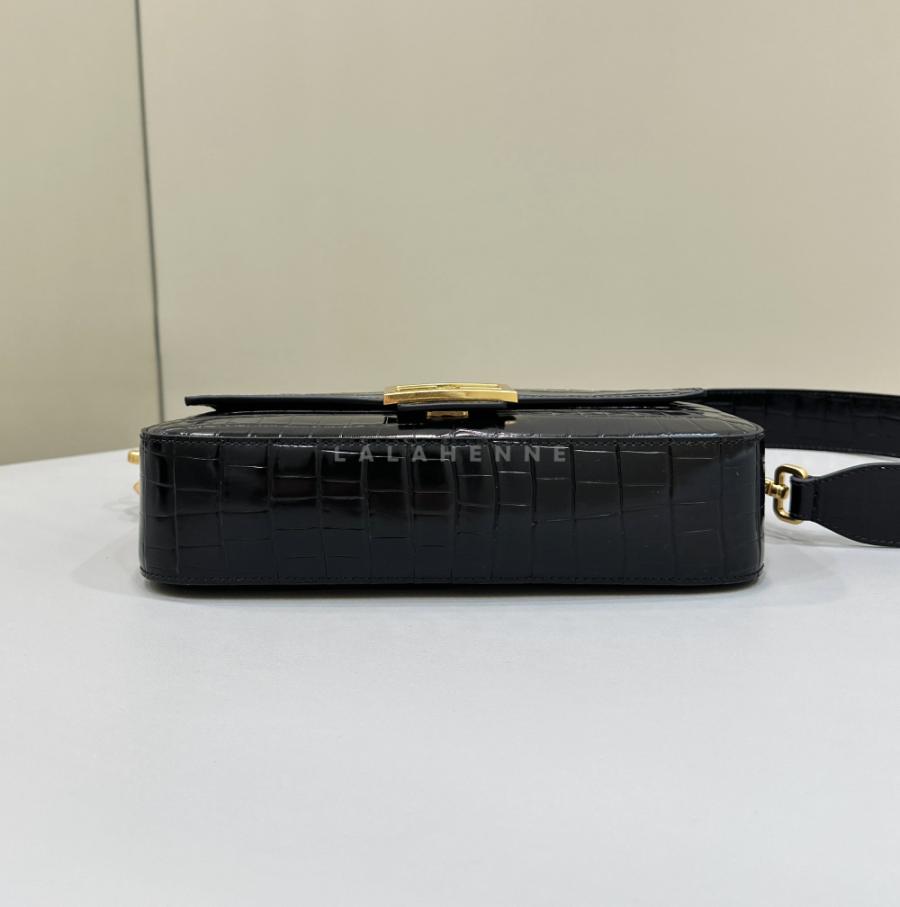 1740138961.5448DmlEwxccAi1 10.jpg