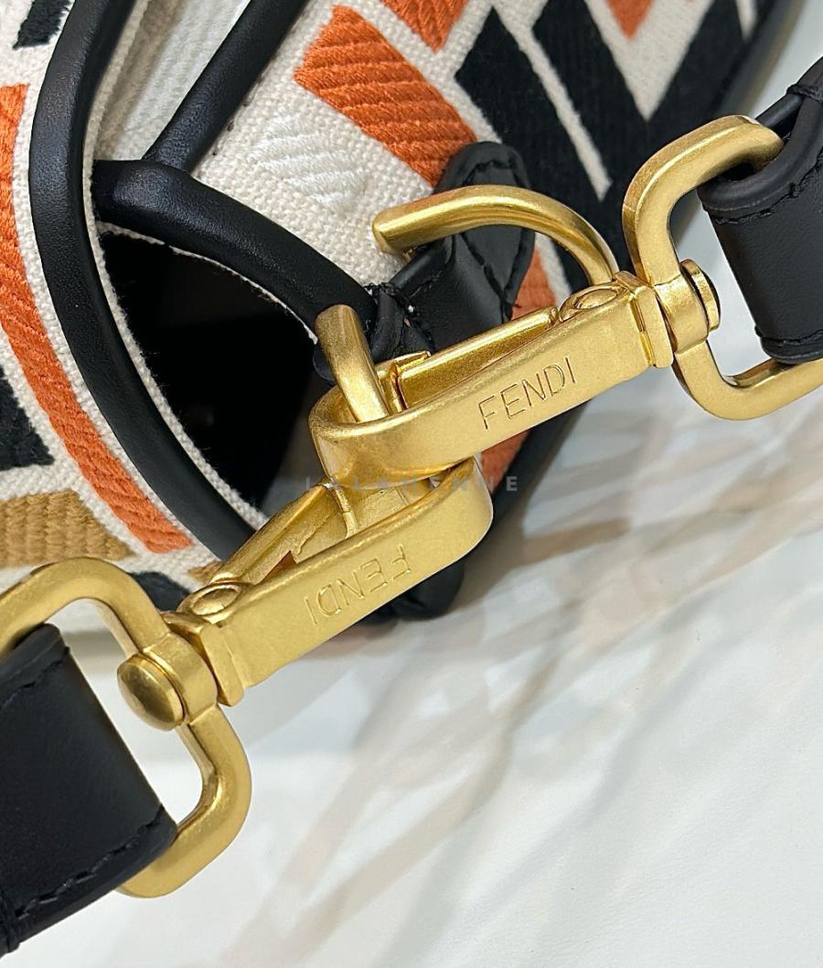 1740139105.0015TdZrpdJpPj1 11.jpg