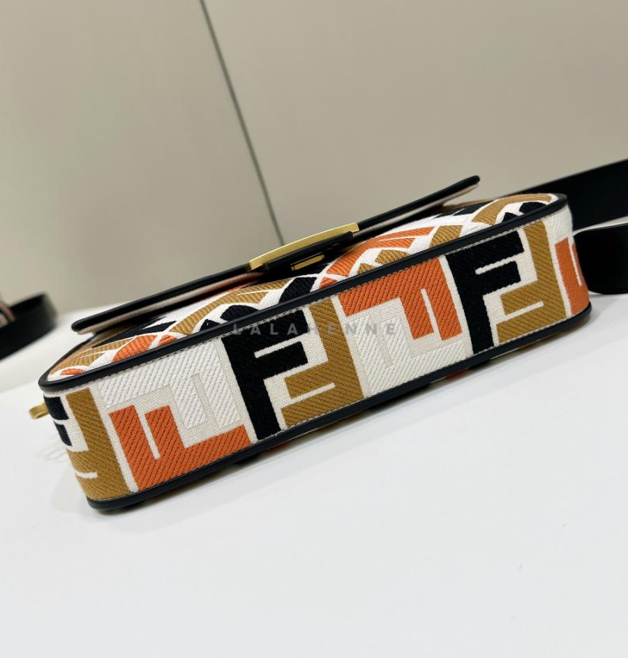 1740139105.1083LXSHJPbwTc1 12.jpg