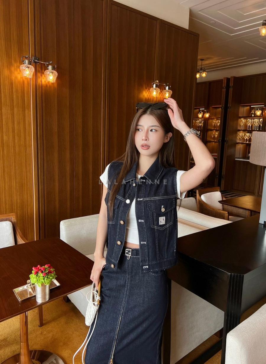 1740393385.0597nWWcjwQqal5 296 2.jpg