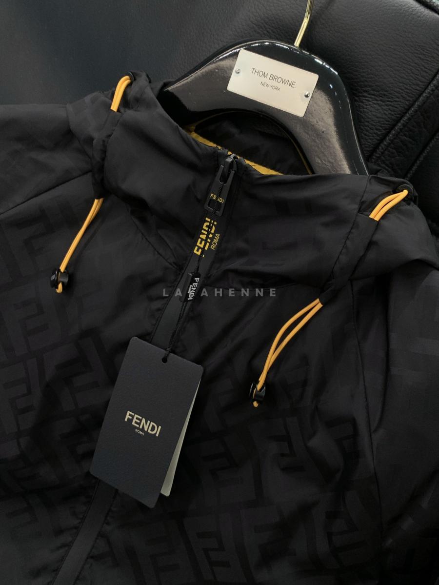 1740393514.028mPyYcywGAa16 366 2.jpg