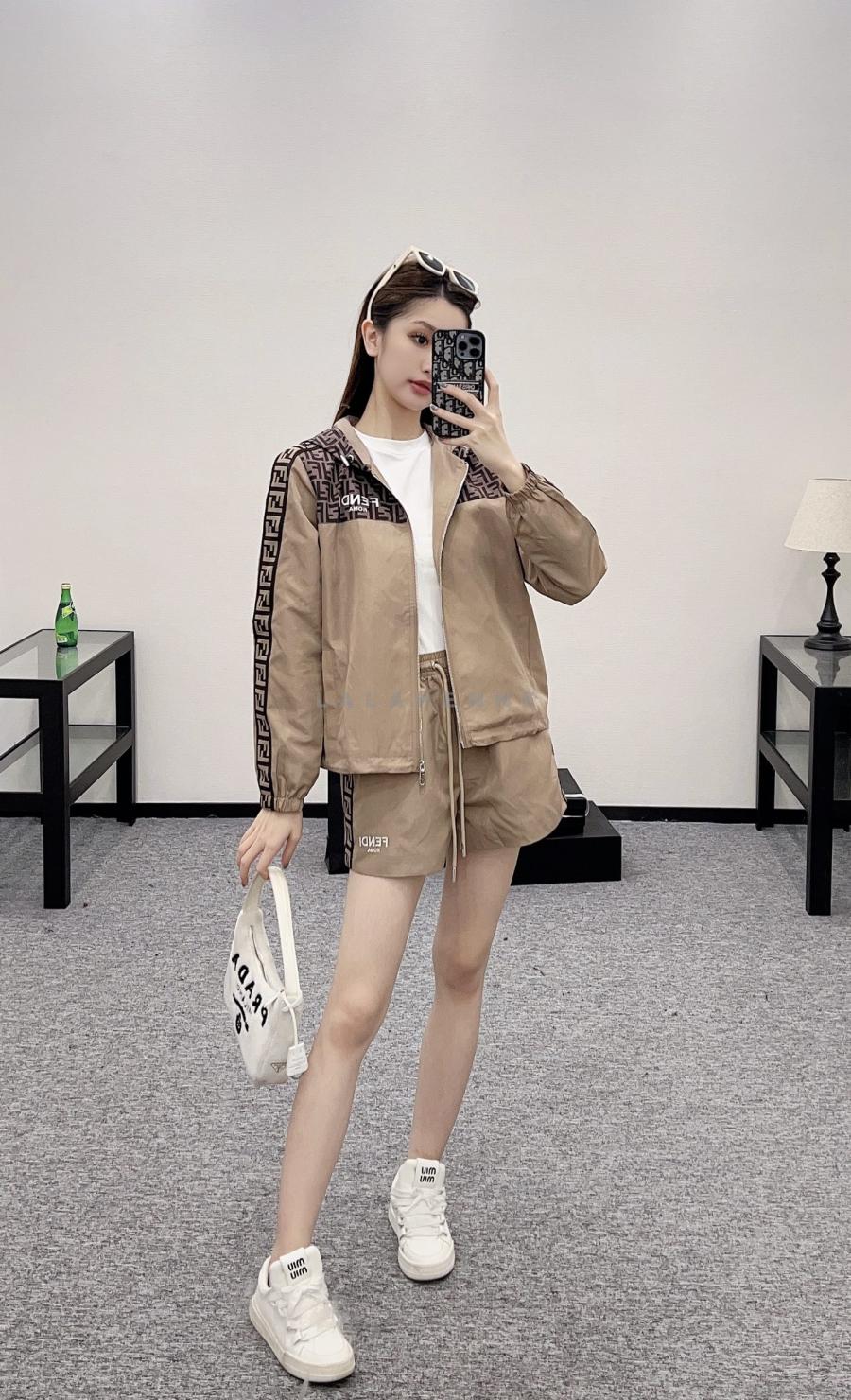 1740394731.6352PZQwGzUFQM32 426 8.jpg