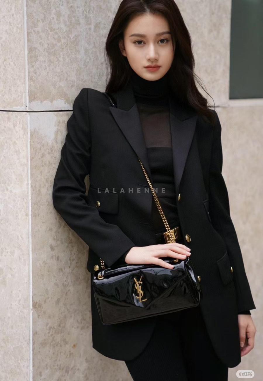 1741093098.8114EyIyWWQdAz21 396 3.jpg