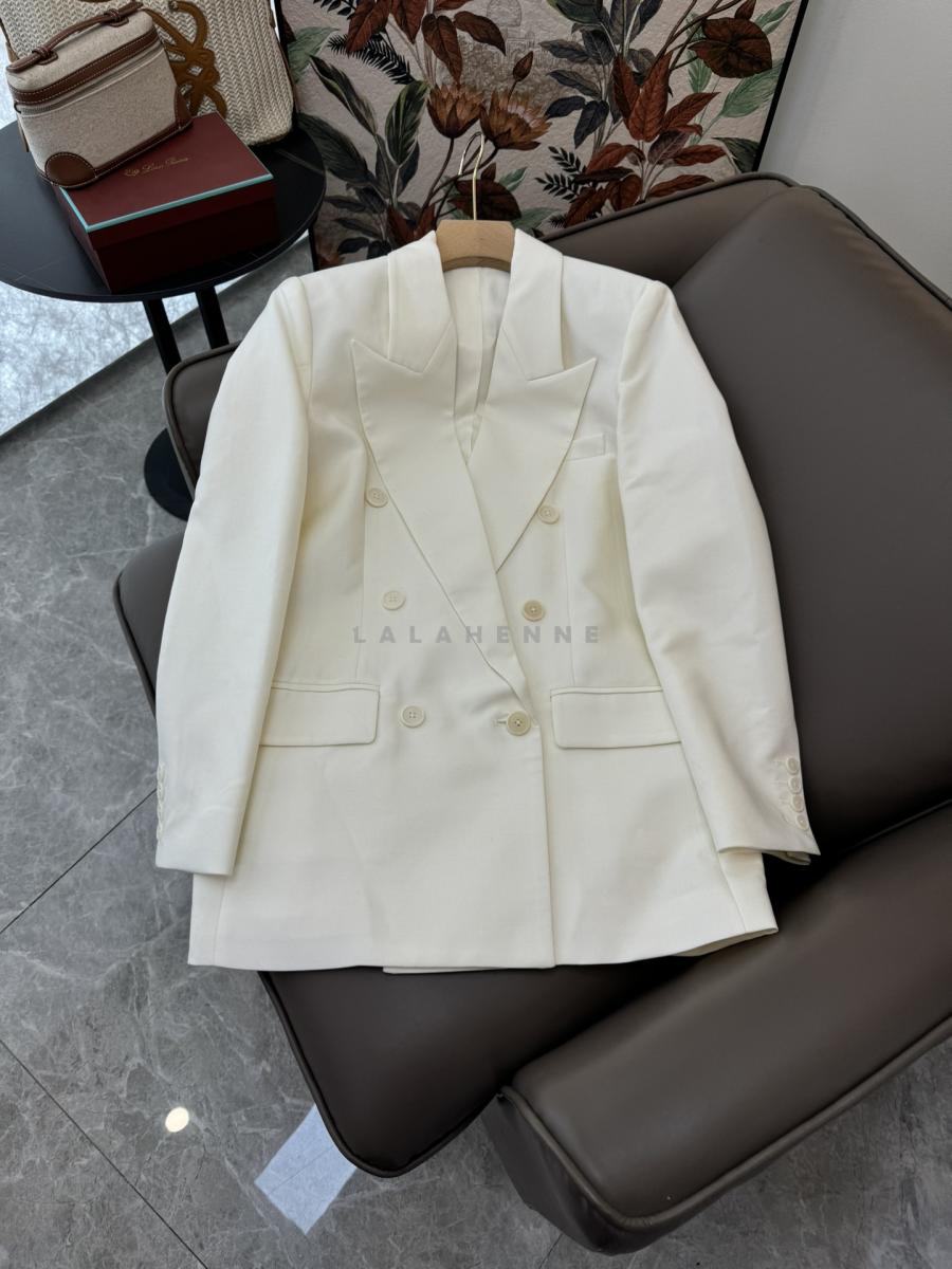 1741093631.6544EpQVgUErTo27 396 1.jpg