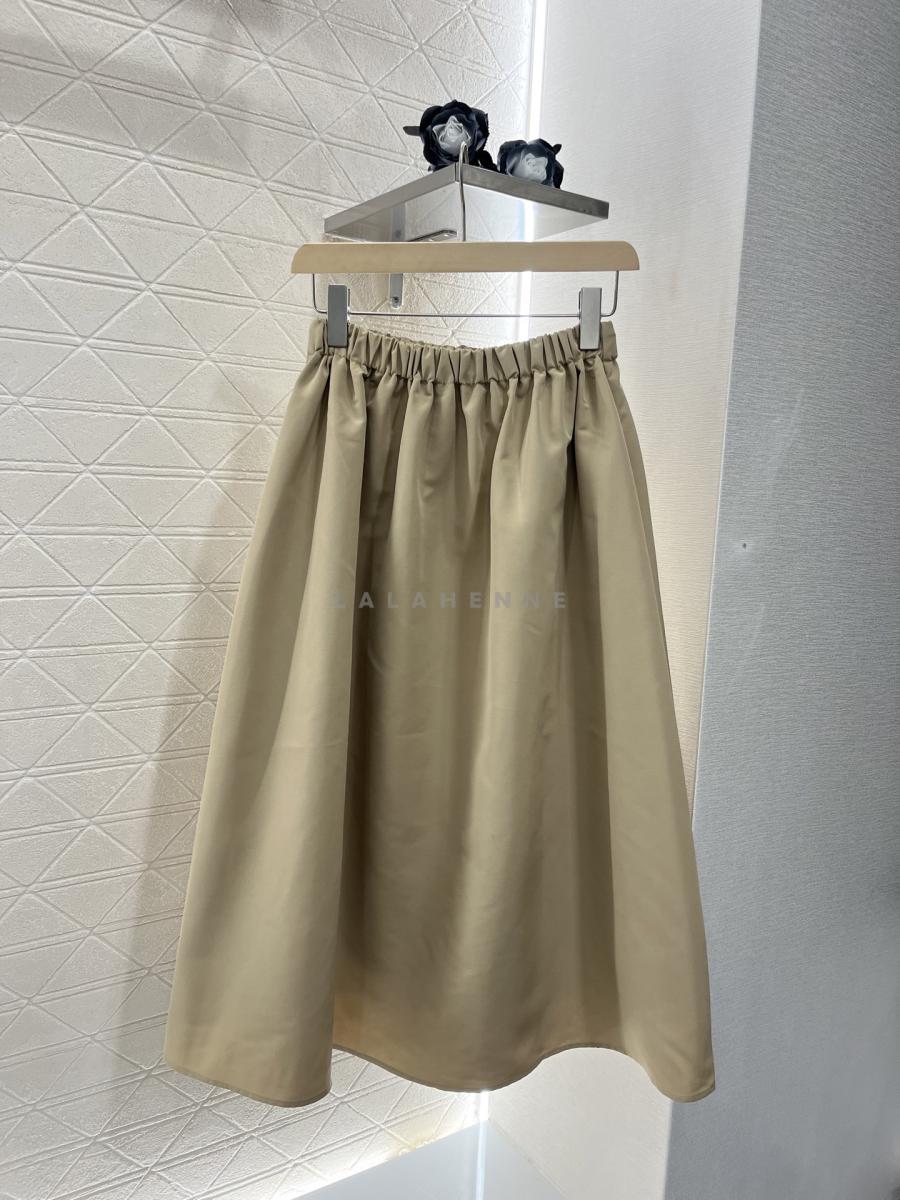 1741115774.3761YqNhiHDRrY7 356 3.jpg