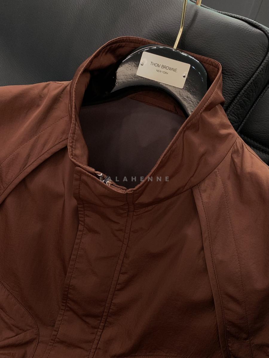 1741116572.0608usCaOnJAhE11 506 4.jpg