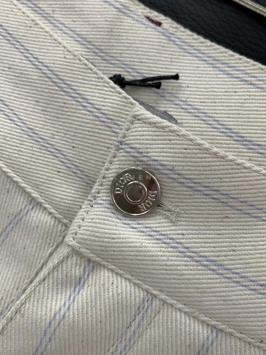 1741700551.2948OYZaghHnFM4 326 2_1763714639.jpg