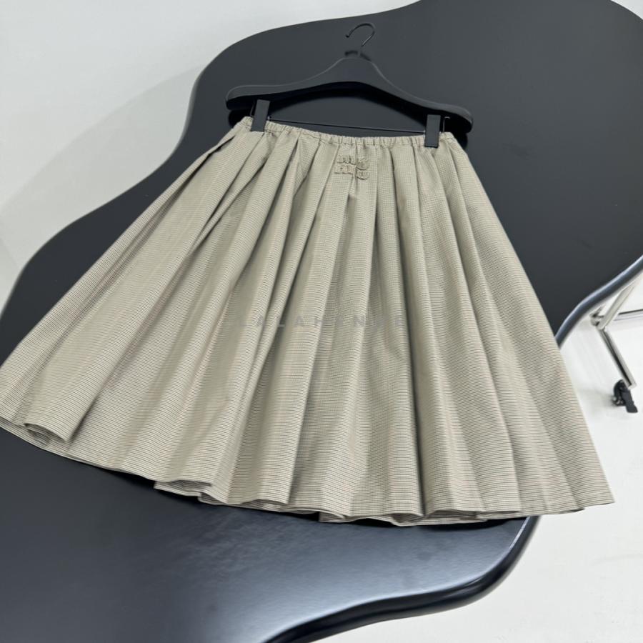 1741701421.3628fEHlSjbxZu7 266 7.jpg