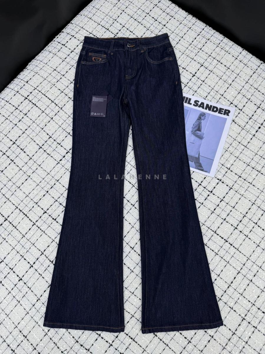 1748497463.8369iJxyeObxBo1 DM_20250529144305_004.jpg