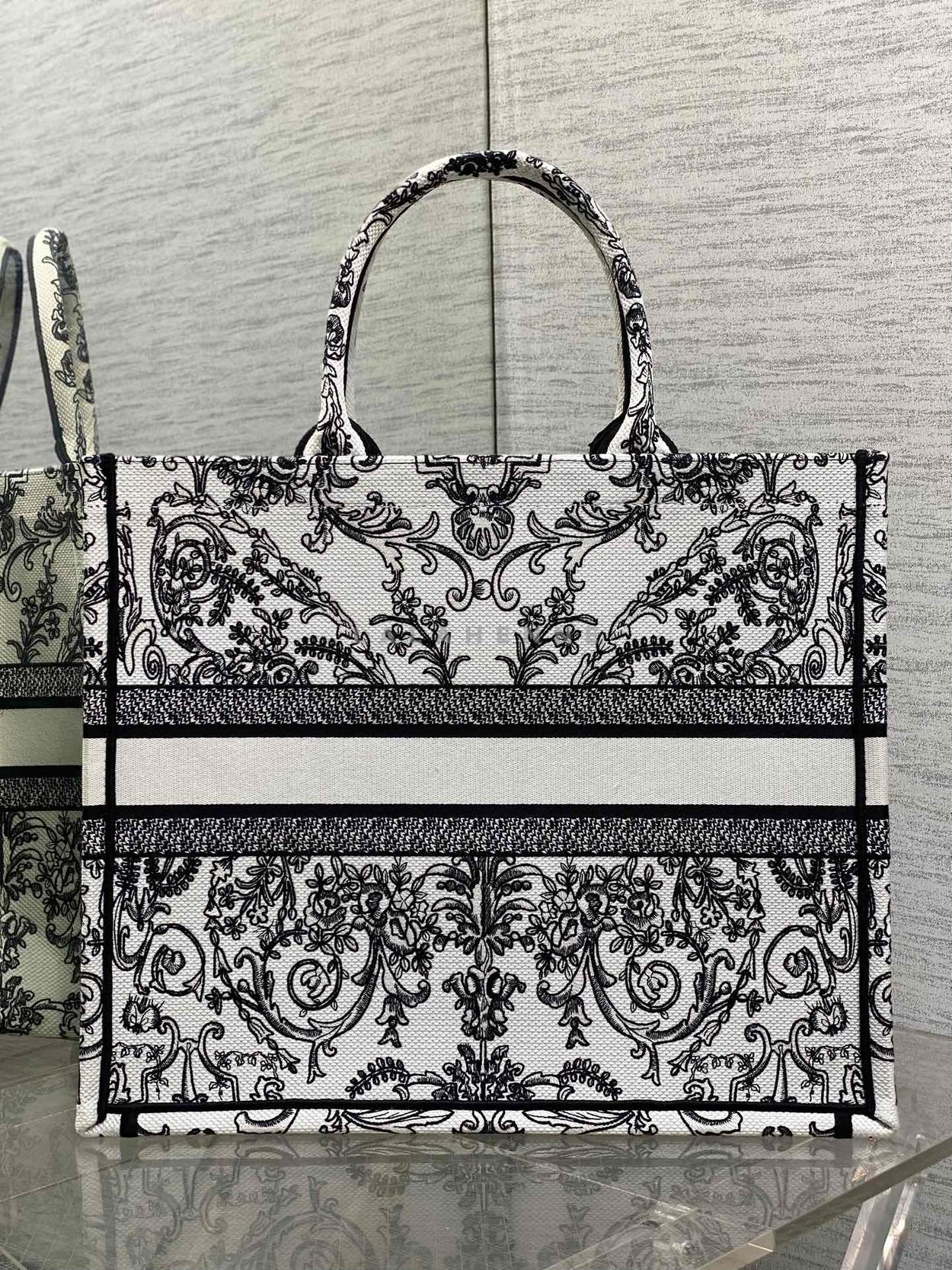 1771919821.0515wNHdFHAYNA1 8.jpg