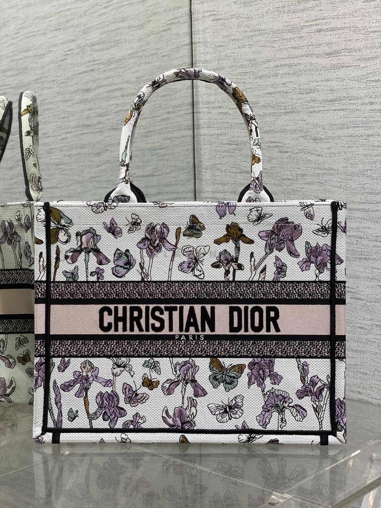 1771920850.2583xBDvkiedGf4 4.jpg