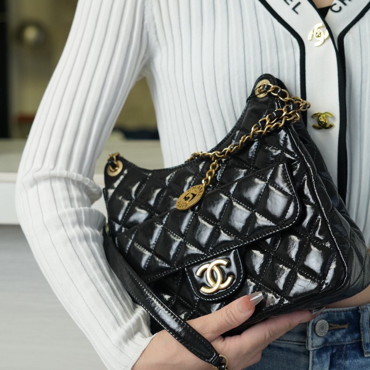 샤넬 23c 체인 호보백 스몰, 미듐