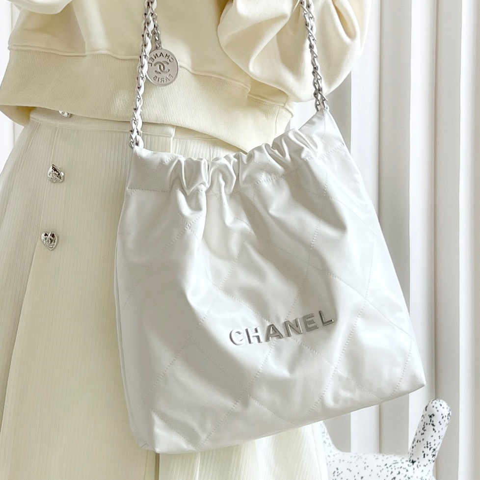 샤넬 22백 화이트 은장 스몰/미듐/라지 (팬더 공장)