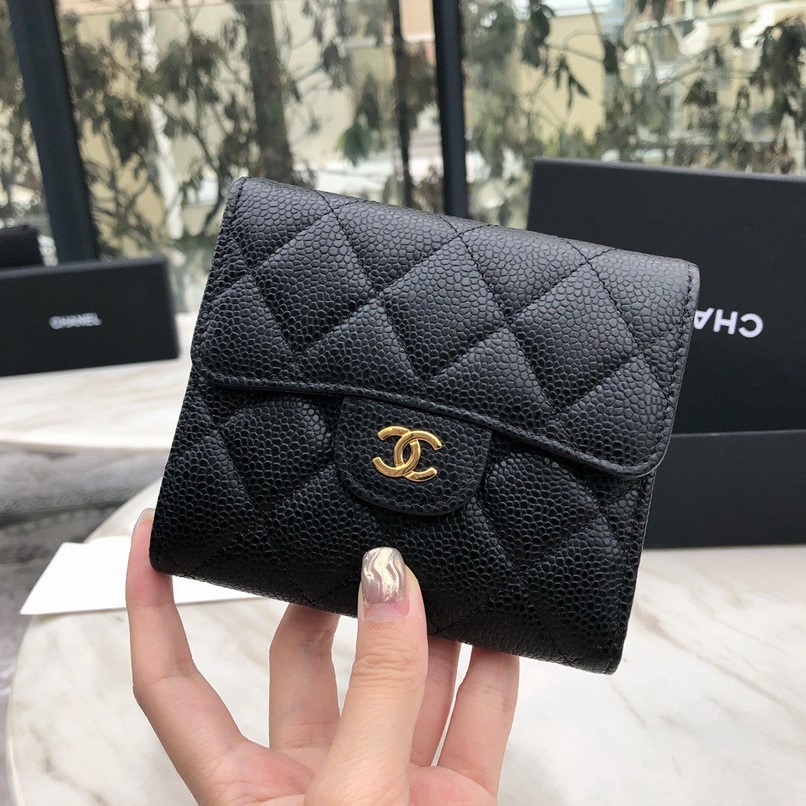 샤넬 클래식 캐비어 반지갑 블랙 금장