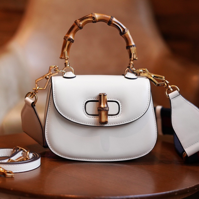 구찌 뱀부 1947 미니 탑 핸들백 17cm