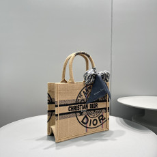 디올 북토트백 스몰 26cm